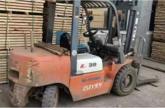 Forklift