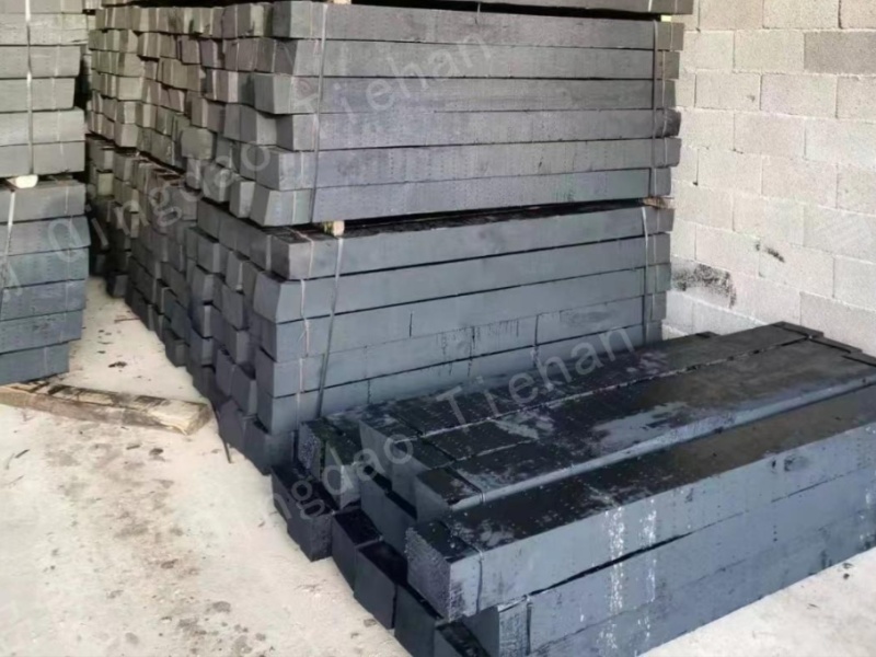 Do sleepers still need anti-corrosion treatment in the dry environment of Xinqiang?