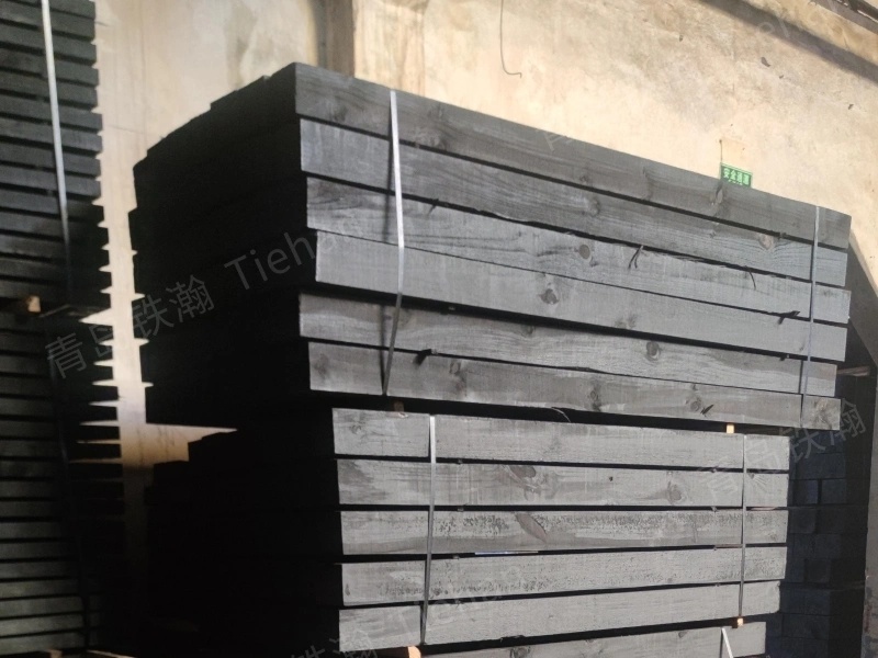 What wood is suitable for making railway anti-corrosion sleepers?