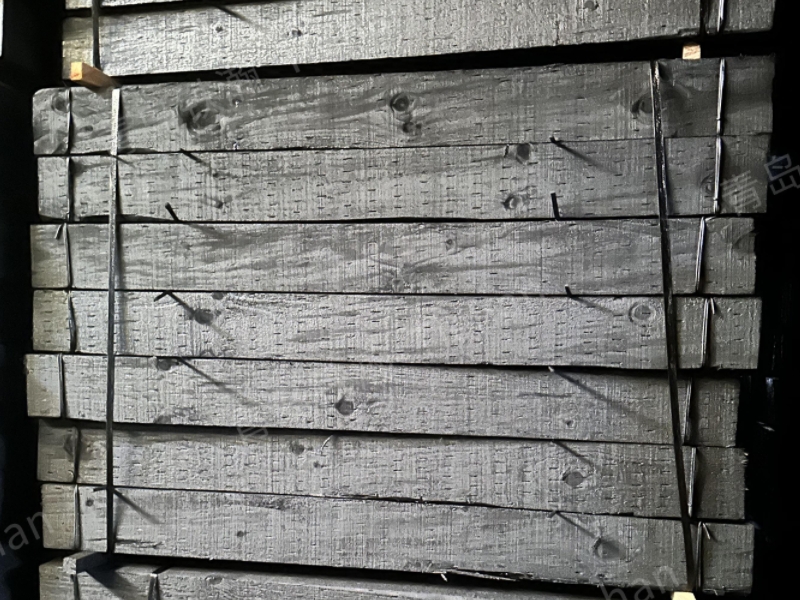 Binding iron wires at both ends of sleepers - an undeniable practical value