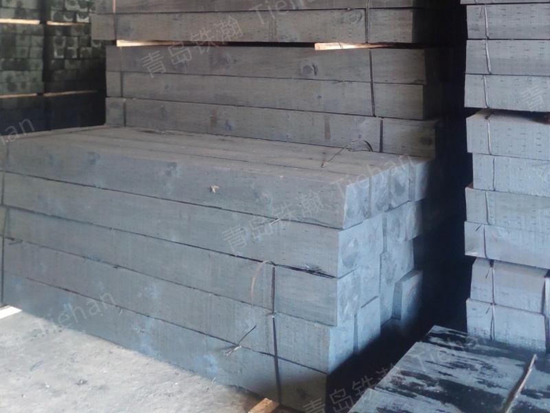 What are the advantages of using anti-corrosion sleepers for equipment anti-corrosion pads？