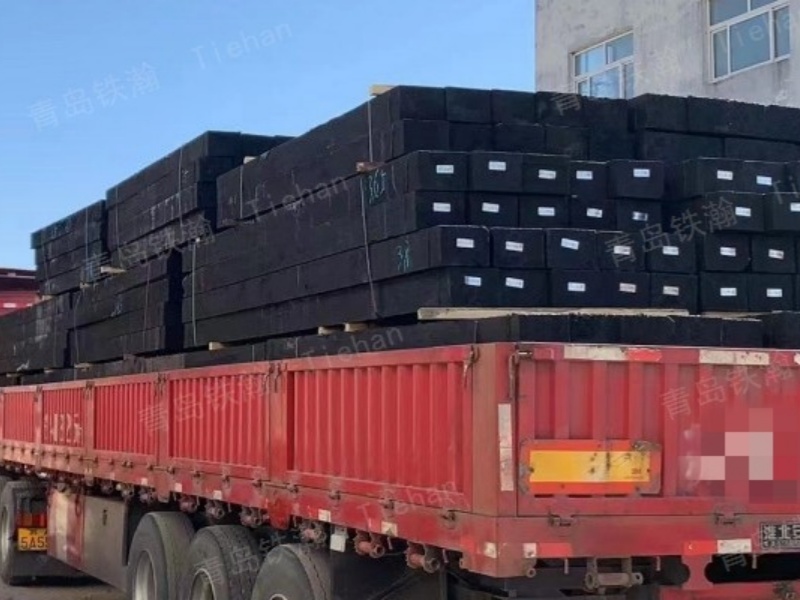 Railway anti-corrosion sleepers - anti-corrosion oil can not be washed away by rainstorm