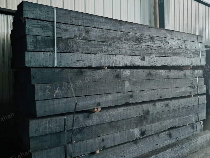 Why are oil soaked sleepers more durable? One article