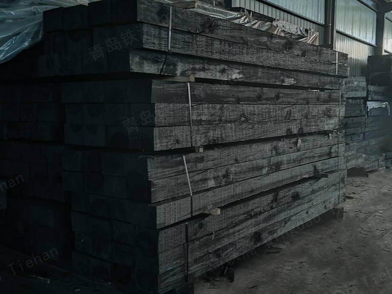 What will affect the service life of railway oil-immersed sleepers?