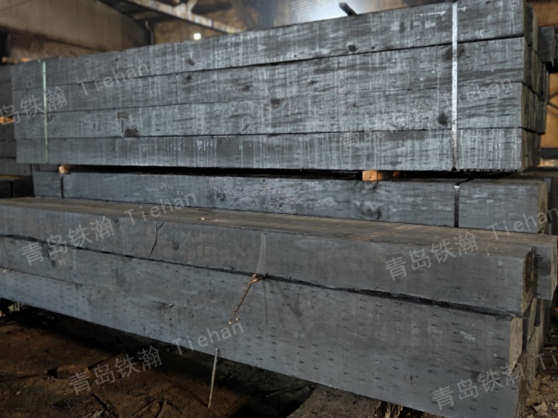 Durable oil immersed sleepers with anti-corrosion properties, not only suitable for railways